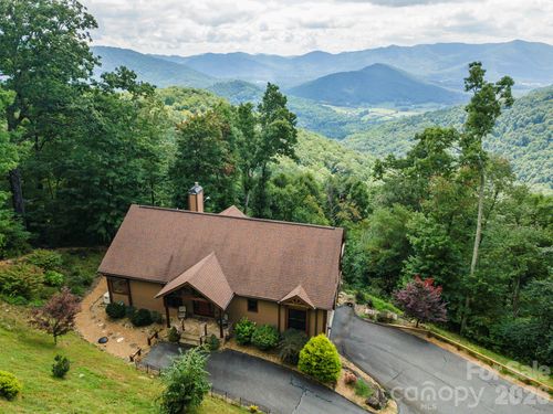 30 Wedgewood Ter, Black Mountain, NC, 28711-7701 | Card Image