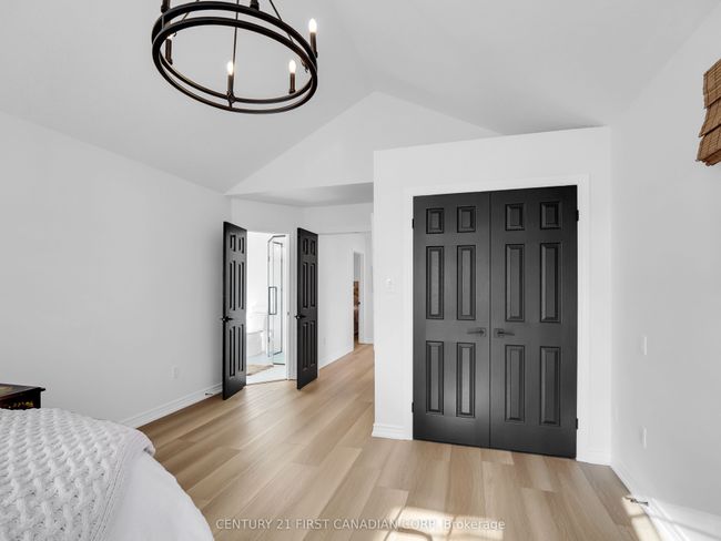 379 Front St, House other with 3 bedrooms, 4 bathrooms and 3 parking in Port Stanley ON | Image 20