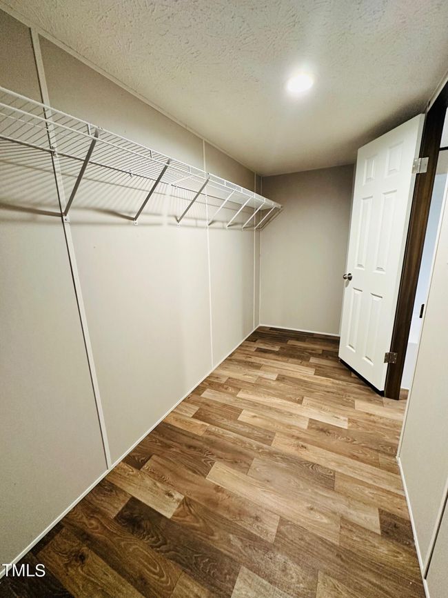 Large Master Walk In Closet | Image 15