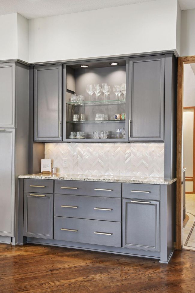 10481 Bluff Rd, House other with 5 bedrooms, 4 bathrooms and null parking in Eden Prairie MN | Image 4