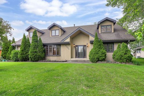 8341 S 84th Ct, Hickory Hills, IL, 60457-1119 | Card Image
