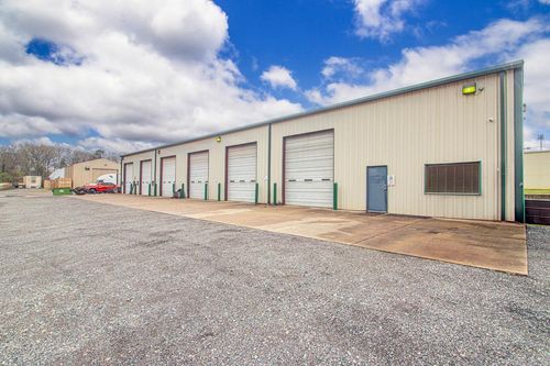 10605 Sibley Hole Rd, Mabelvale, AR, 72103-5818 | Card Image