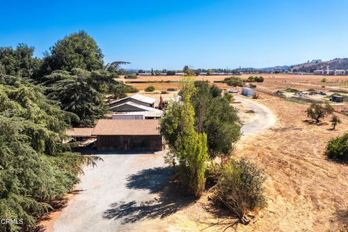 320 Kirby Ave, Morgan Hill, CA, 95037-9026 | Card Image