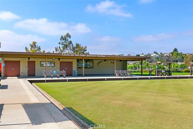 Here is a view of the bowling lawn area | Image 30