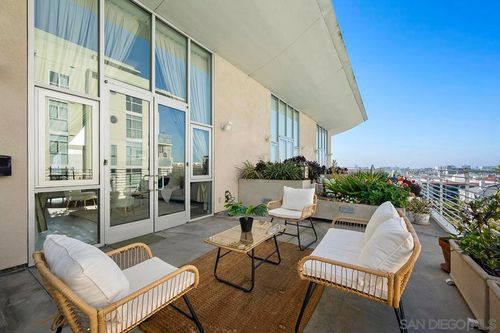 12-3788 Park Blvd, San Diego, CA, 92101 | Card Image