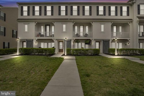 3234 Parade St, MECHANICSBURG, PA, 17055-8739 | Card Image