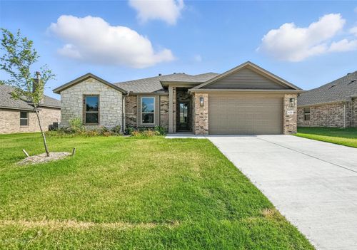 633 Mooney Dr, Saginaw, TX, 76179-6360 | Card Image