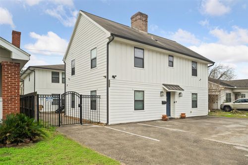 apt-b-2212 Rosewood St, Houston, TX, 77004-5179 | Card Image
