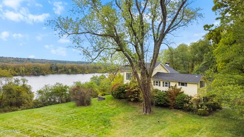 47 Bronk Rd, Selkirk, NY, 12158-3022 | Card Image