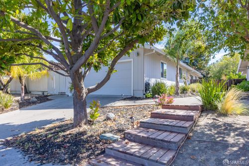 139 Hall Ln, Walnut Creek, CA, 94597-2709 | Card Image