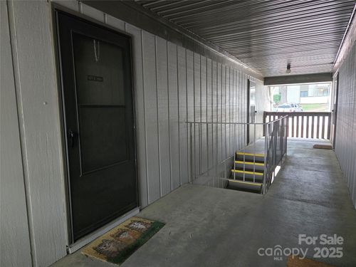 apt-107d-2205 Sunderland Rd, Winston-Salem, NC, 27103-6539 | Card Image