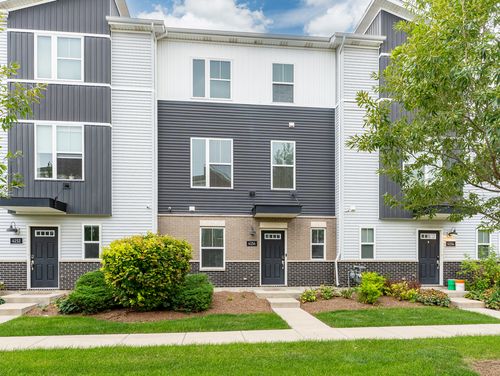 4154 Irving Rd, Aurora, IL, 60504-8164 | Card Image