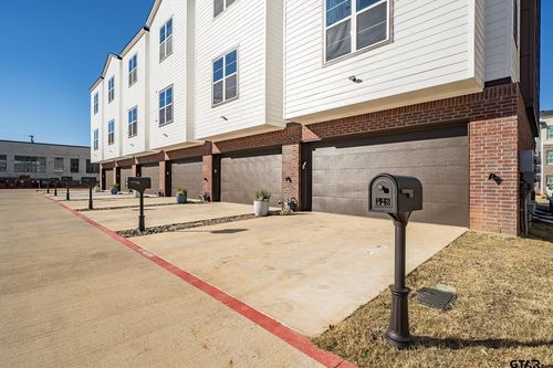 556 Erwin, Tyler, TX, 75702 | Card Image