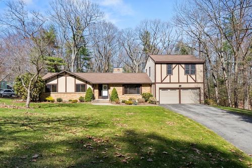 137 Catamount Rd, Tewksbury, MA, 01876-1212 | Card Image