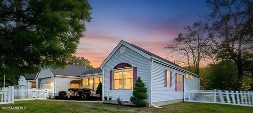 101 Foxwood Ln, Forked River, NJ, 08731-2905 | Card Image