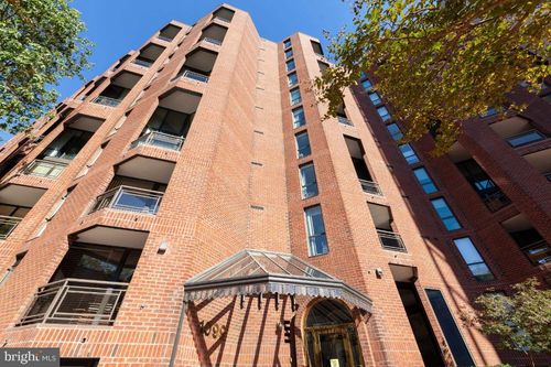 apt-601-1099 22nd St Nw, WASHINGTON, DC, 20037-1824 | Card Image