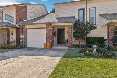 I-9 - 549 N Elm Street, Condo with 2 bedrooms, 1 bathrooms and null parking in Jenks OK | Image 1