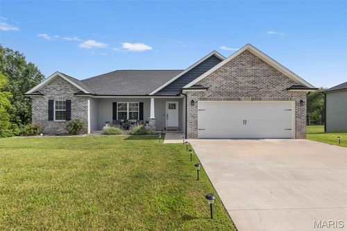 835 Lochinvar Ln, Cape Girardeau, MO, 63701-3568 | Card Image