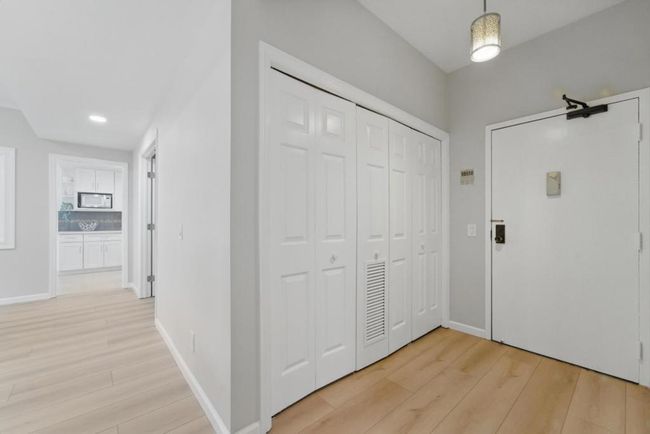 UNIT-107 - 425 N El Camino Real, Condo with 2 bedrooms, 2 bathrooms and 1 parking in San Mateo CA | Image 20