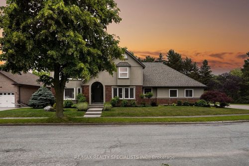 7103 Burbank Cres, Niagara Falls, ON, L2J4E7 | Card Image