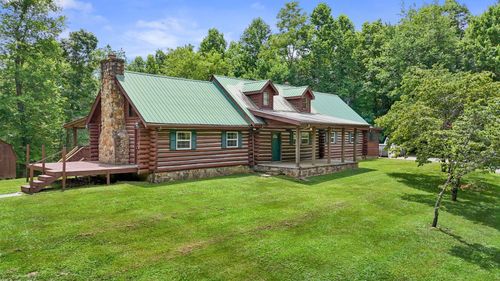 352 Smith Branch Rd, Beattyville, KY, 41311-9255 | Card Image