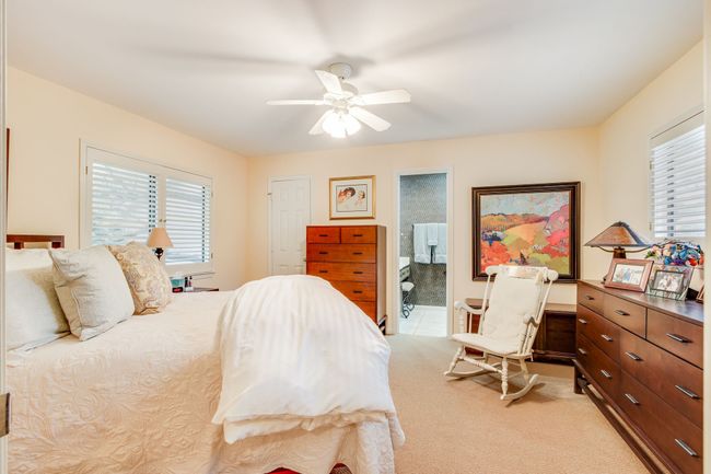 Upstairs bedroom with ensuite bathroom | Image 19
