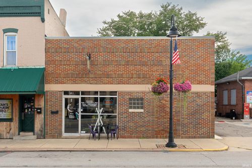 110 S State St, South Whitley, IN, 46787-1391 | Card Image