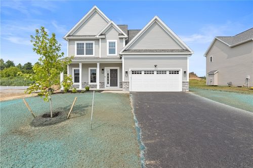 3 Chatwood Ln, Henrietta, NY, 14467-9637 | Card Image