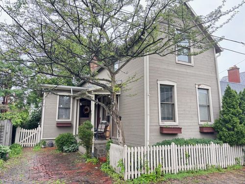 874 Macon Aly, Columbus, OH, 43206-2646 | Card Image