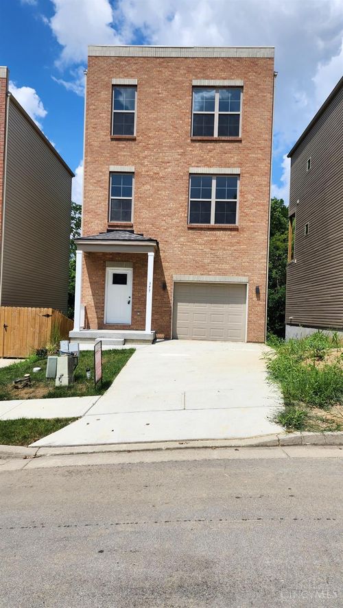 377 Cityscape West Dr, Cincinnati, OH, 45205 | Card Image