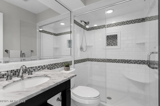 7 Navesink Ct, Condo with 3 bedrooms, 4 bathrooms and 2 parking in Long Branch NJ | Image 29