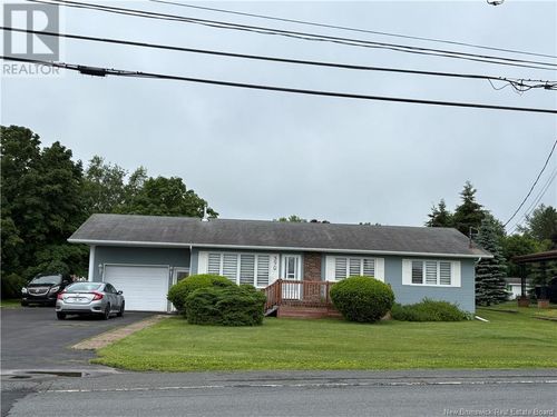 390 Principale Rue, Pointe Verte, NB, E8J2X6 | Card Image