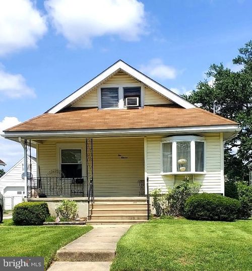 211 Landis Ave, Oaklyn, NJ, 08107-1139 | Card Image