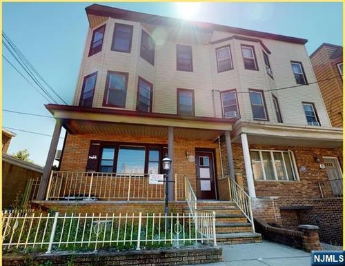 14 Cooper St, Bayonne, NJ, 07002-4441 | Card Image