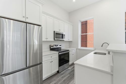 401-19-25 Essex, Haverhill, MA, 01830 | Card Image
