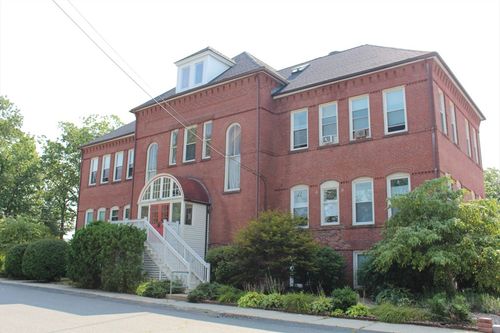 apt-8-43 J St, Turners Falls, MA, 01376-1233 | Card Image