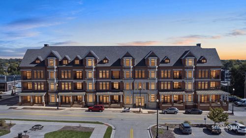 208-430 Union Ave Ne, Grand Rapids, MI, 49503-5747 | Card Image