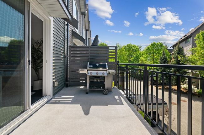 Balcony with area for grilling | Image 36