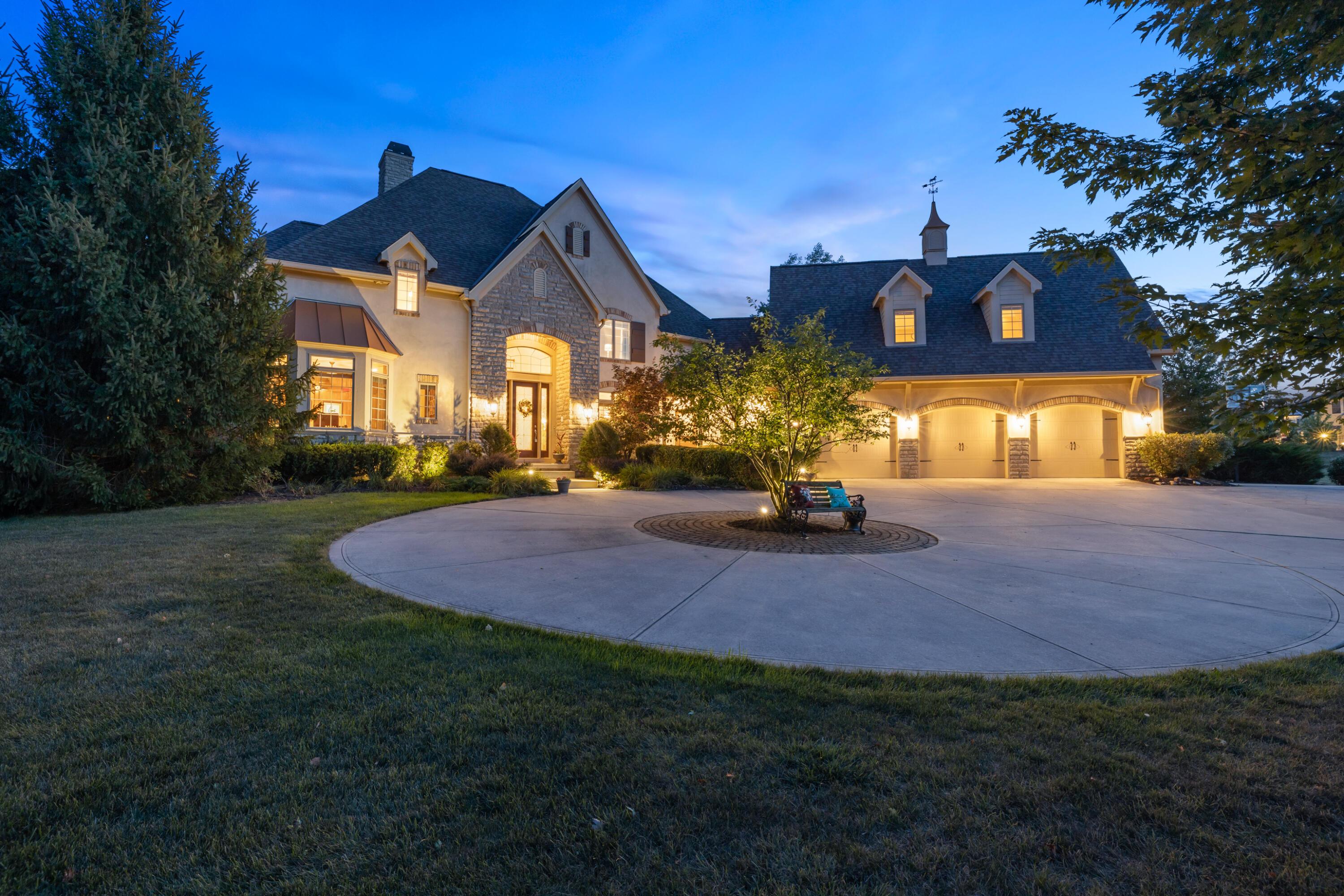 Woodland Hall Dr, Delaware, OH 43015
