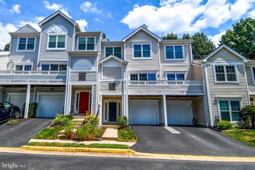10-14425 Fallscliff Ln, CENTREVILLE, VA, 20120-4128 | Card Image
