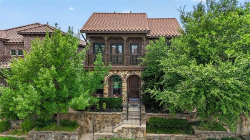 7031 Nueces Dr, Irving, TX, 75039-3340 | Card Image