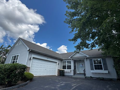 444 Badger Ln, Oswego, IL, 60543-7111 | Card Image