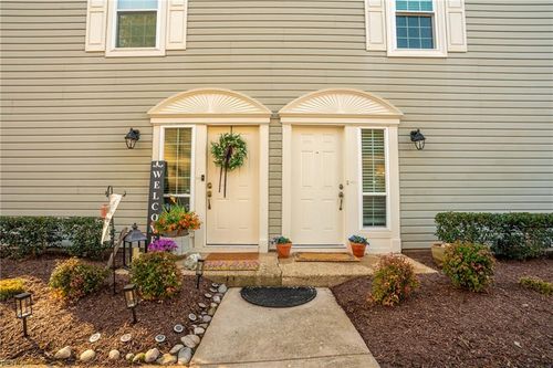 455 Chatterton Dr, Virginia Beach, VA, 23454-4050 | Card Image