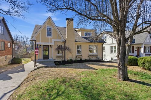2807 W Linden Ave, Nashville, TN, 37212-4710 | Card Image