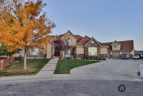 692 E 5020 N, Enoch, UT, 84721-7492 | Card Image