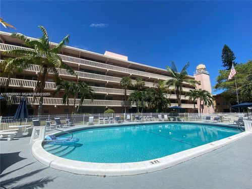 apt-14e-180 Ne 12th Ave, Hallandale Beach, FL, 33009-4553 | Card Image