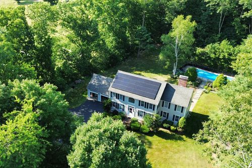 6 Drury Plains Rd, Stratham, NH, 03885-2548 | Card Image