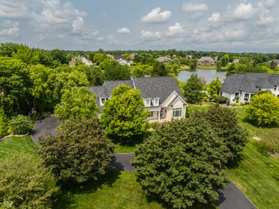 2 Stone Wall Lane, House other with 5 bedrooms, 4 bathrooms and null parking in Zionsville IN | Image 3