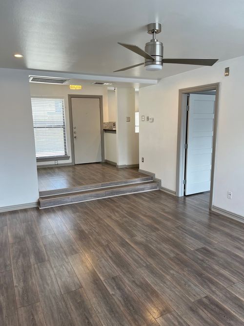 209-2800 Douglas Ave, Dallas, TX, 75219-3467 | Card Image