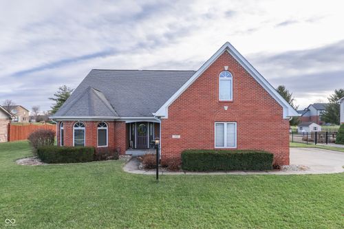 165 Meadowview Ln, Greenwood, IN, 46142-1868 | Card Image